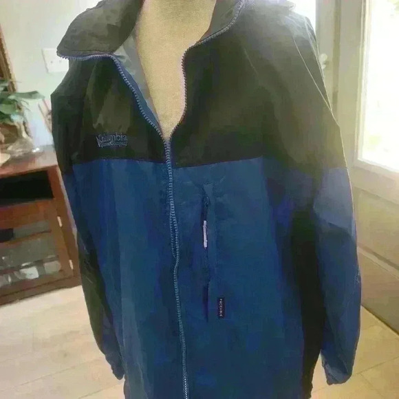 Columbia Jacket - Picture 1 of 3